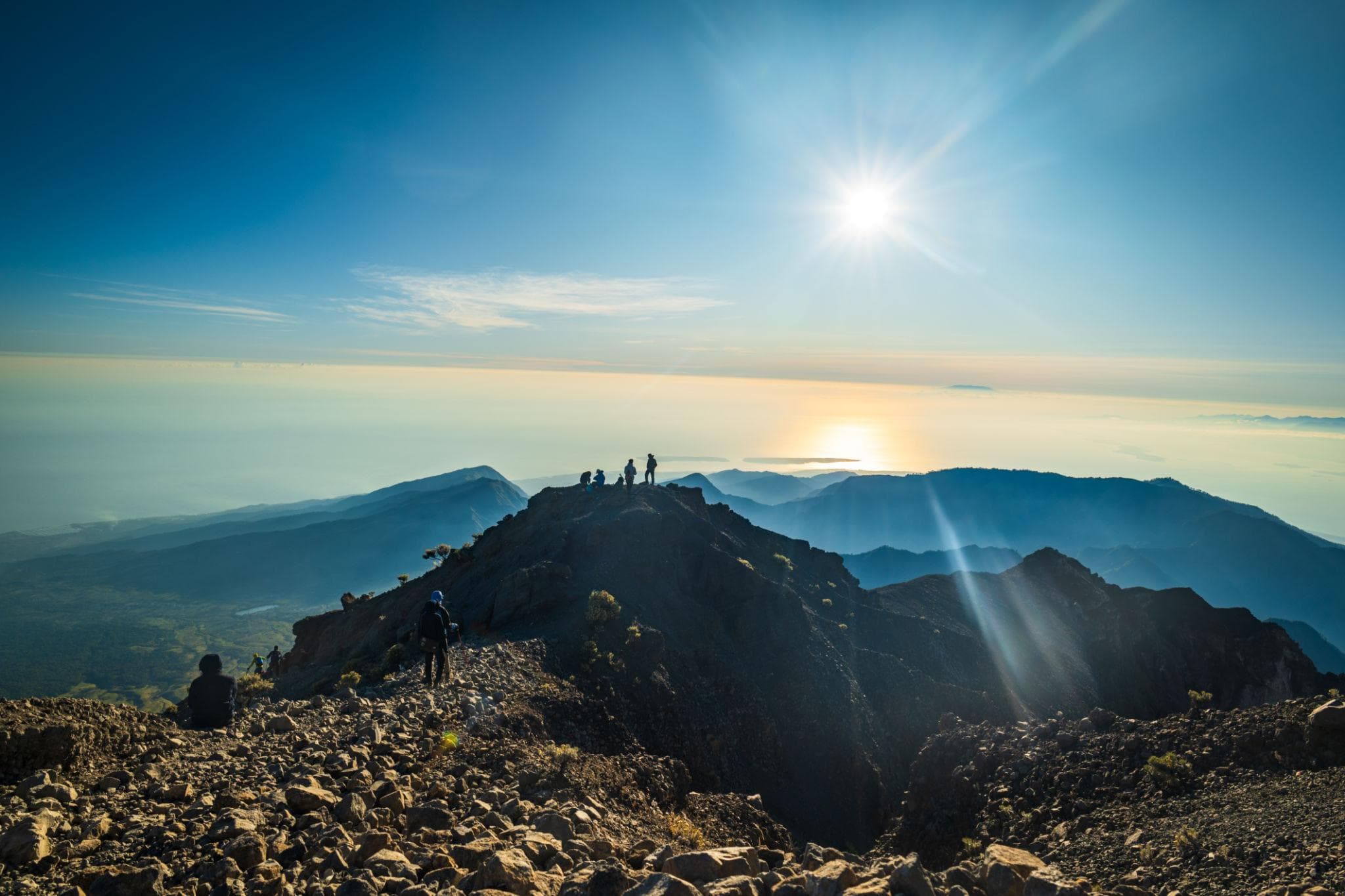 Sunrise magis di puncak Rinjani